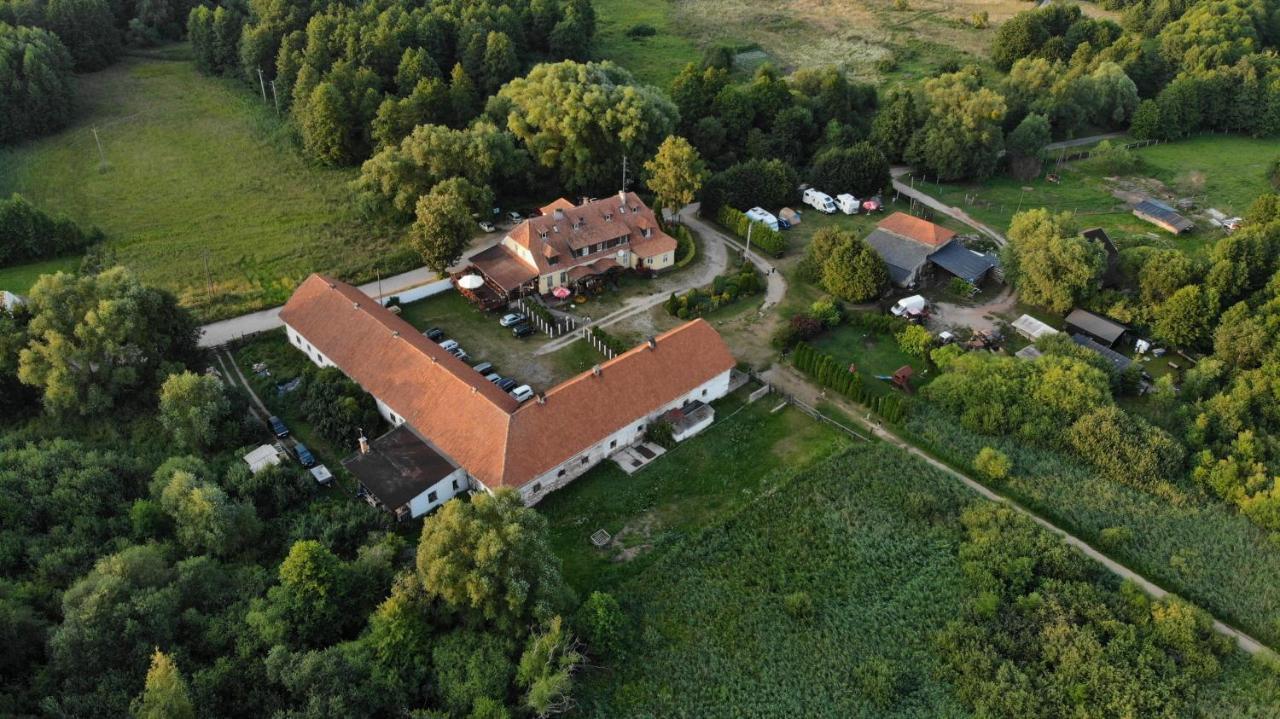 Folwark Luknajno Nad Jeziorem Sniardwy Gospoda Dziedzictwo Kulinarne Warmia-Mazury Mikołajki Ngoại thất bức ảnh